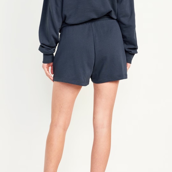 NWT OLD NAVY Extra High-Waisted Shorts -- 3-inch inseam Color: Dusk Navy - Picture 4 of 7